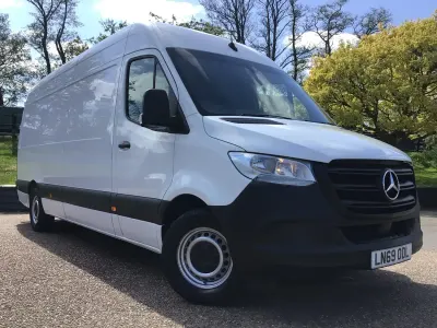 Używany Mercedes Sprinter 2019 Biały Van