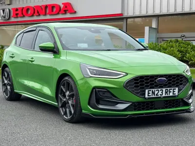 Used Ford Focus ST 280 HP (205 kW) 2023 Green Hatchback
