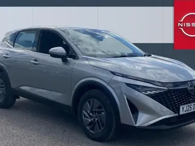 New Nissan Qashqai Acenta Premium 140 HP (102 kW) 2025 Silver SUV