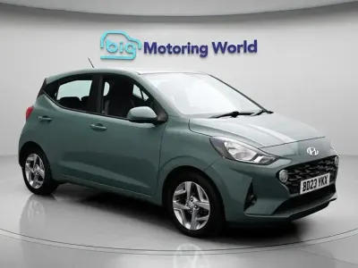 Gebraucht Hyundai i10 SE 67 PS (49 kW) 2023 Grün Kleinwagen