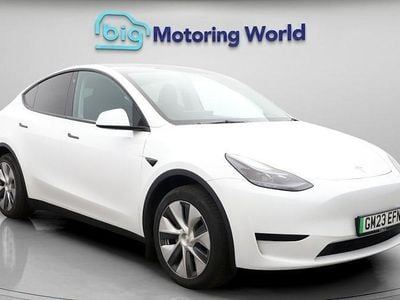 White Used 2023 Tesla Model Y RWD SUV | £22,200 (Good price)