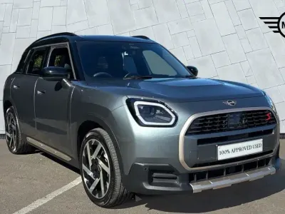 Used Mini Countryman 215 HP (158 kW) 2024 Green SUV