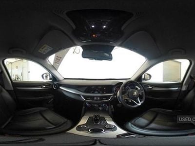 White Used 2019 Alfa Romeo Stelvio Super SUV | £17,995 (Fair price)