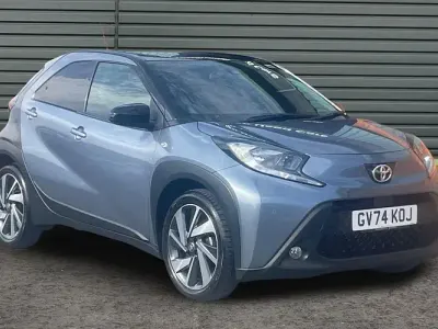 Used Toyota Aygo X 72 HP (52 kW) 2024 Blue SUV