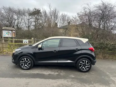 Używany Renault Captur Dynamique 90 KM (66 kW) 2014 Czarny SUV