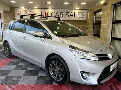 Silver Used 2016 Toyota Verso Trend MPV | £8,295 (Expensive)