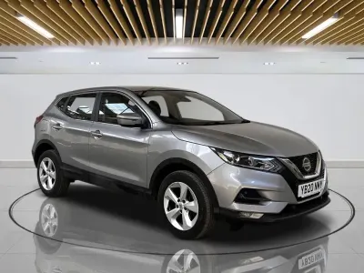 Used Nissan Qashqai Acenta Premium 140 HP (102 kW) 2020 Silver SUV