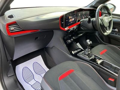 Used Vauxhall Mokka SRi 128 HP (94 kW) 2021 White SUV