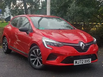 Used Renault Clio V Evolution 145 HP (106 kW) 2022 Red Hatchback