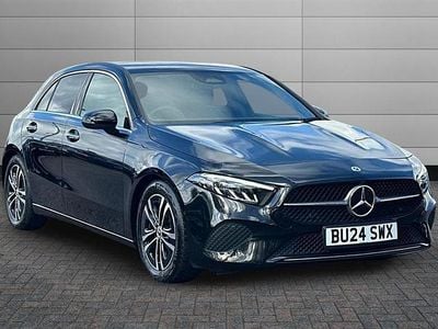 Begagnad Mercedes A180 Executive 136 HK (100 kW) 2024 Svart Halvkombi