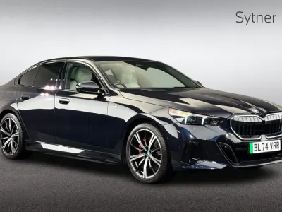 Usado BMW i5 M Sport 246 kW (335 CV) 2024 Negro Berlina