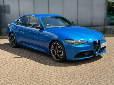 Used Alfa Romeo Giulia Veloce 276 HP (202 kW) 2023 Blue Sedan