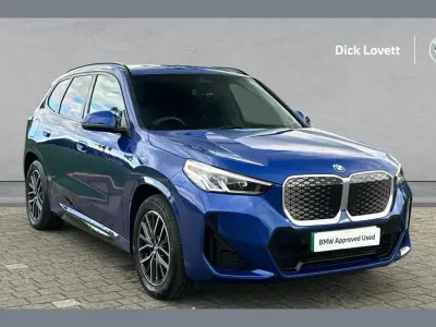 Usado BMW iX1 M Sport 230 kW (313 HP) 2025 Azul SUV