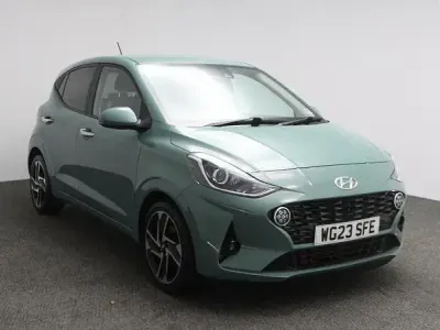 Used Hyundai i10 Premium 84 HP (61 kW) 2023 Green Hatchback