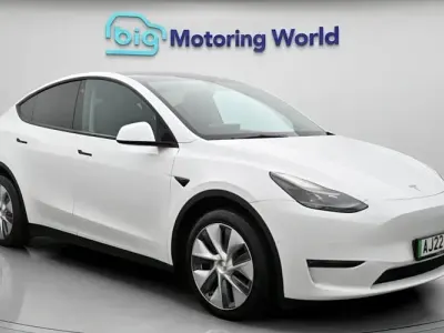 Used Tesla Model Y Long Range AWD 286 kW (389 HP) 2025 SUV