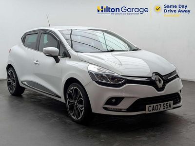 Used Renault Clio IV Iconic 75 HP (55 kW) 2018 White Hatchback