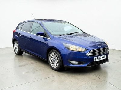 Used Ford Focus Zetec 125 HP (91 kW) 2017 Blue Hatchback