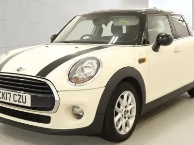 Używany Mini Cooper Hatch 2017 Biały Hatchback