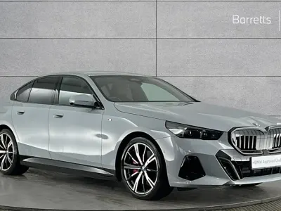 Usado BMW i5 M Sport 246 kW (335 CV) 2023 Gris Berlina