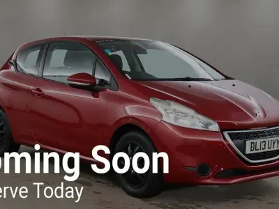 Used Peugeot 208 Access 68 HP (50 kW) 2013 Red Hatchback