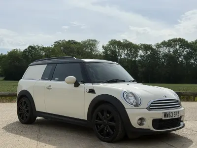 Used Mini Cooper D 2013 White Hatchback