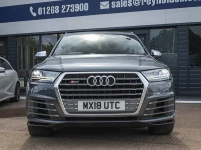 Usado Audi SQ7 Advanced 435 CV (319 kW) 2018 Gris SUV