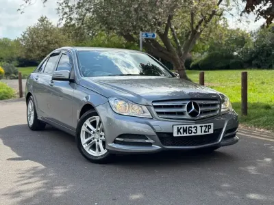 Begagnad Mercedes C180
