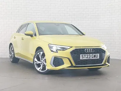 Używany Audi A3 S-Line 110 KM (80 kW) 2023 Żółty Sedan/Limuzyna