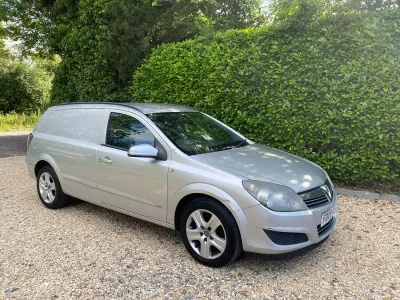 Used Vauxhall Astra Sportive 2009 Silver Van