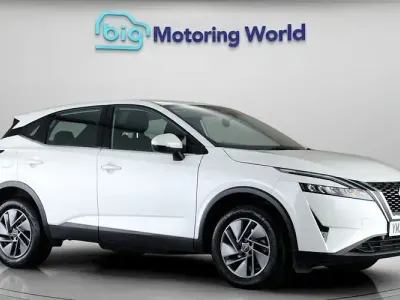 Used Nissan Qashqai Acenta Premium 140 HP (102 kW) 2023 White SUV