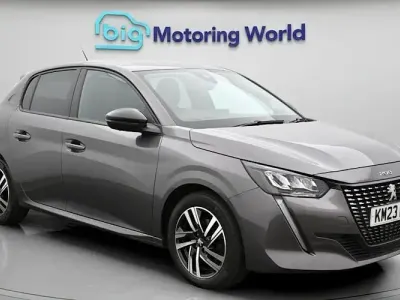 Gebraucht Peugeot 208 Active+ 102 PS (75 kW) 2023 Grau Kleinwagen