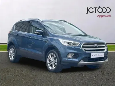 Used Ford Kuga Titanium 147 HP (108 kW) 2018 Blue SUV