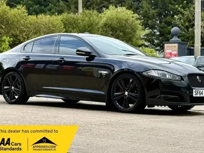 Używany Jaguar XF R-Sport 200 KM (147 kW) 2015 Czarny Sedan/Limuzyna