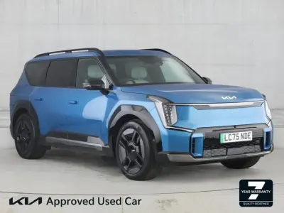 Usado Kia EV9 GT-Line S 281 kW (383 HP) 2025 Azul SUV