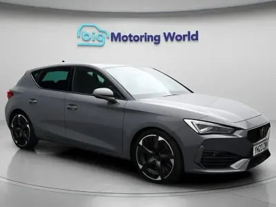 Usado Cupra Leon VZ3 300 CV (220 kW) 2023 Gris Utilitario