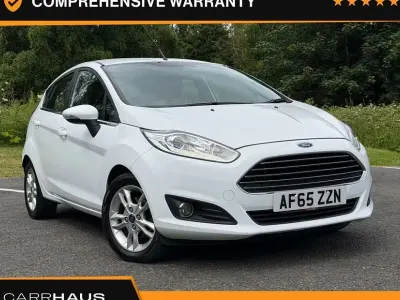 Used Ford Fiesta Zetec 2015 White Hatchback