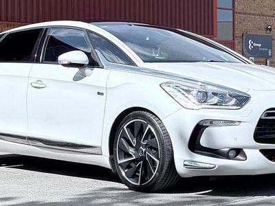 Used Citroën DS5 200 HP (147 kW) 2012 White Hatchback