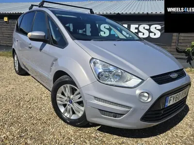 Używany Ford S-MAX Zetec 140 KM (102 kW) 2010 Minivan