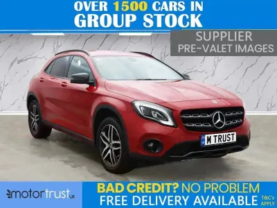 Usado Mercedes GLA180 Urban 122 HP (89 kW) 2020 Vermelho SUV