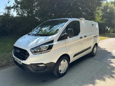 Used Ford Transit Custom 105 HP (77 kW) 2020 White Van
