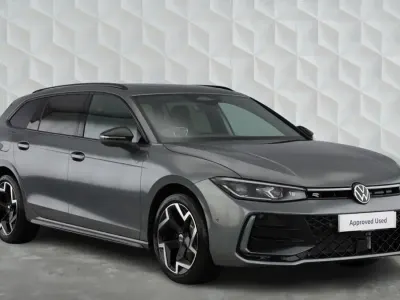 Used VW Passat R-line 204 HP (150 kW) 2025 Grey Estate