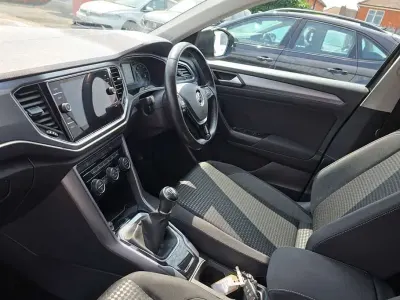Used VW T-Roc Active 108 HP (79 kW) 2022 Grey SUV