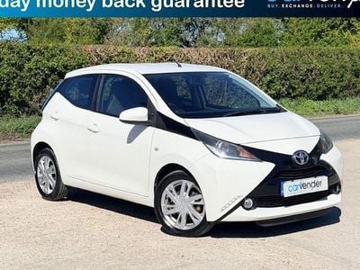 Usado Toyota Aygo x-press 69 HP (50 kW) 2016 Citadino