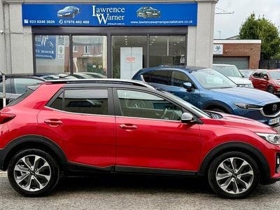 Red Used 2018 Kia Stonic SUV | £11,975 (Fair price)