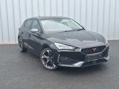 Używany Cupra Leon 150 KM (110 kW) 2024 Czarny Hatchback