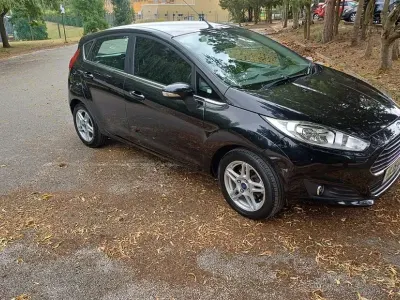 Used Ford Fiesta Zetec 82 HP (60 kW) 2015 Black Hatchback