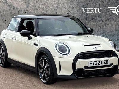 White Used 2022 Mini Cooper S Exclusive Hatchback | £20,500 (Good price)