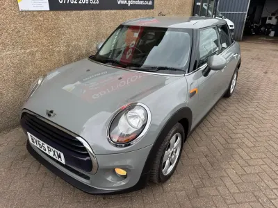 Używany Mini Cooper D Hatch 2015 Szary Hatchback
