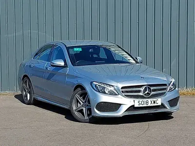 Usado Mercedes B200 AMG line 170 HP (125 kW) 2018 Prateado Monovolume