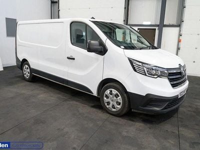 White Used 2023 Renault Trafic MPV | £14,990 (Good price)